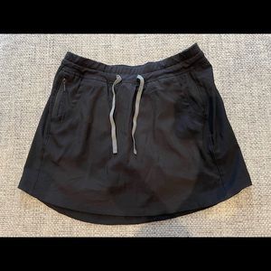The North Face Sport Skirt, size Large